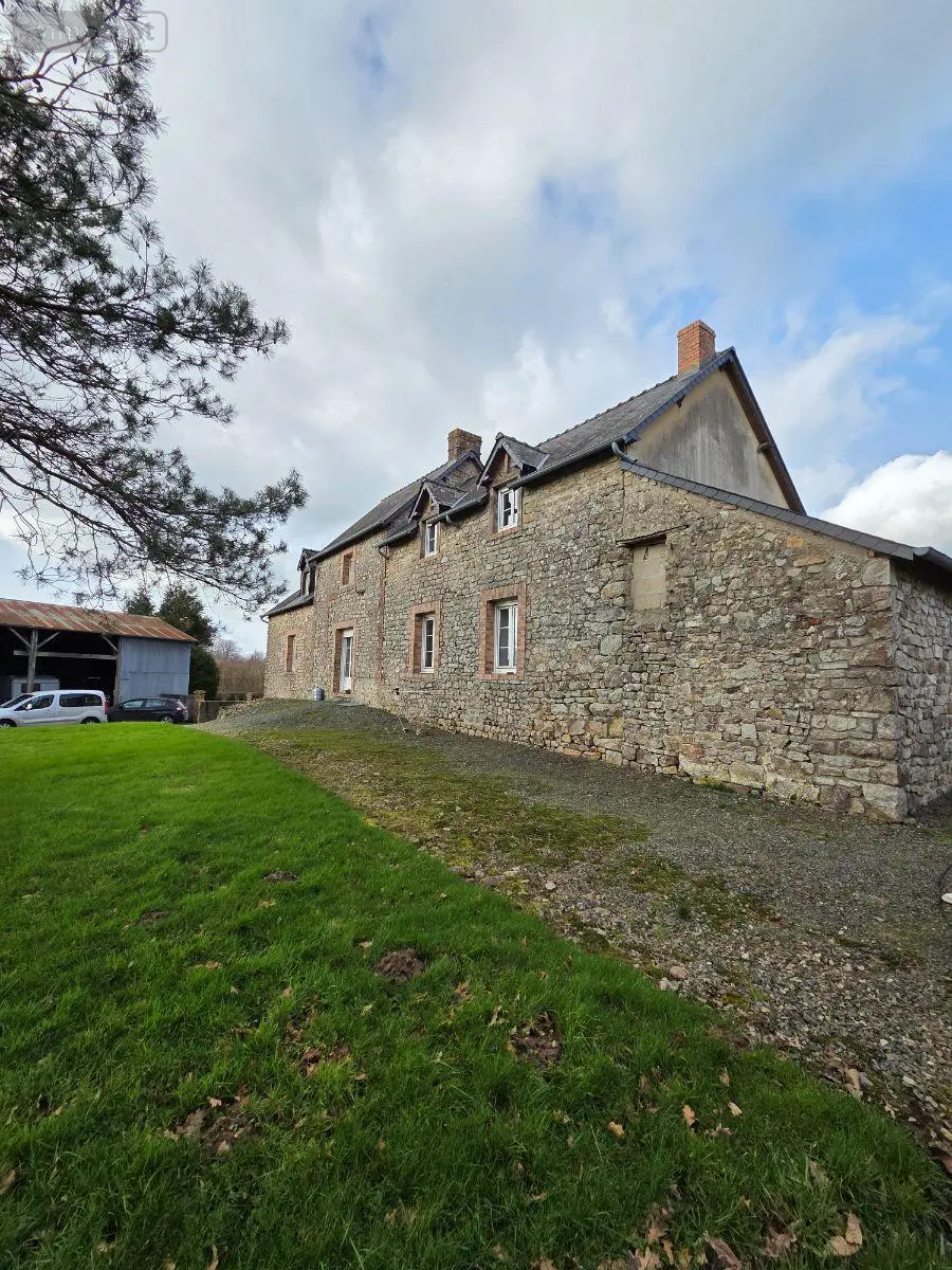 Maison a vendre Villaines-la-Juhel 53700 Mayenne 53 142 m2 8 pièces 126000 euros 1411 019