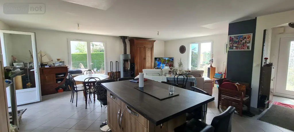 Maison a vendre Saint-André-de-Lidon 17260 Charente-Maritime 17 90 m2 4 pièces 238160 euros Ref 02082 006