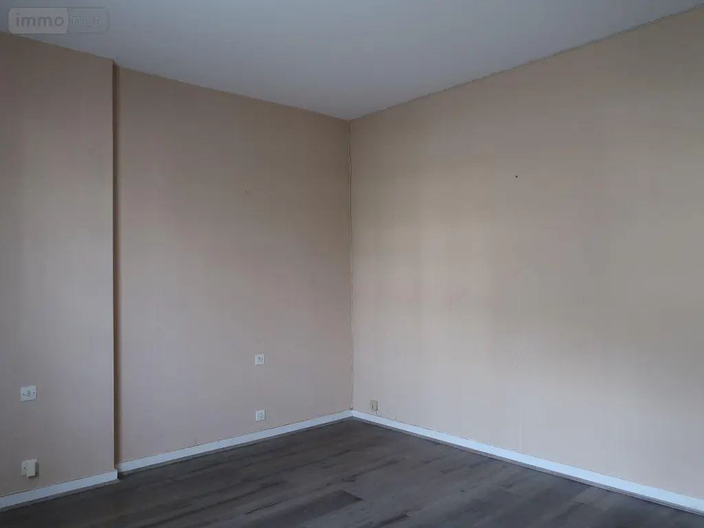 Location appartement Rennes 35700 Ille-et-Vilaine 35 53 m2 2 pièces 820 euros 050/179 011
