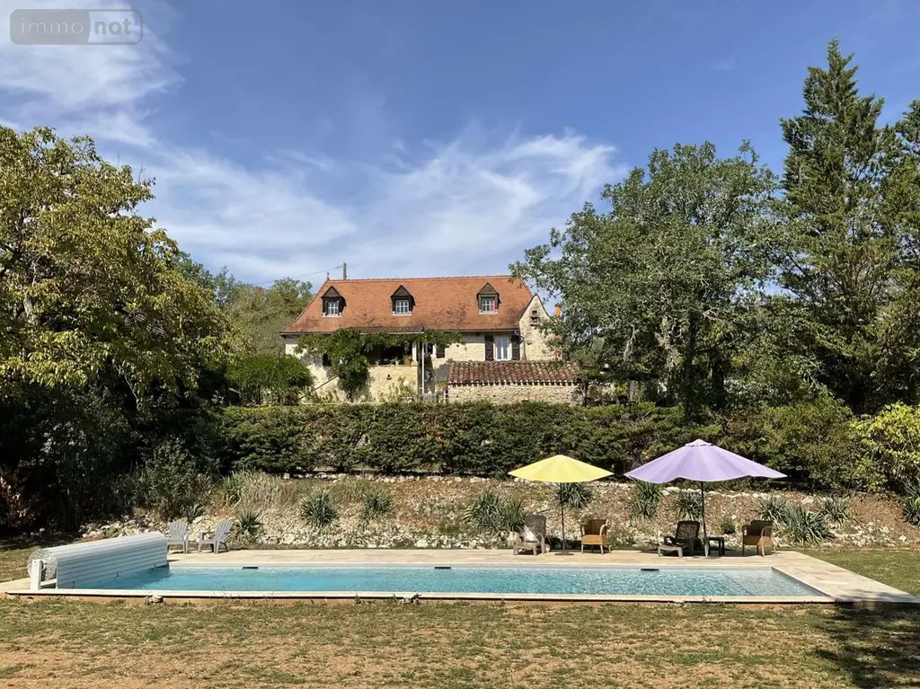 Maison a vendre Gourdon 46300 Lot 46 230 m2 17 pièces 548900 euros 46041/465 059