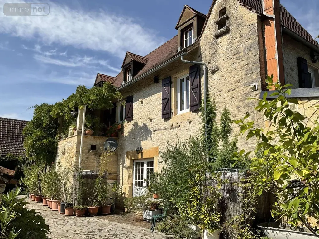 Maison a vendre Gourdon 46300 Lot 46 230 m2 17 pièces 548900 euros 46041/465 004