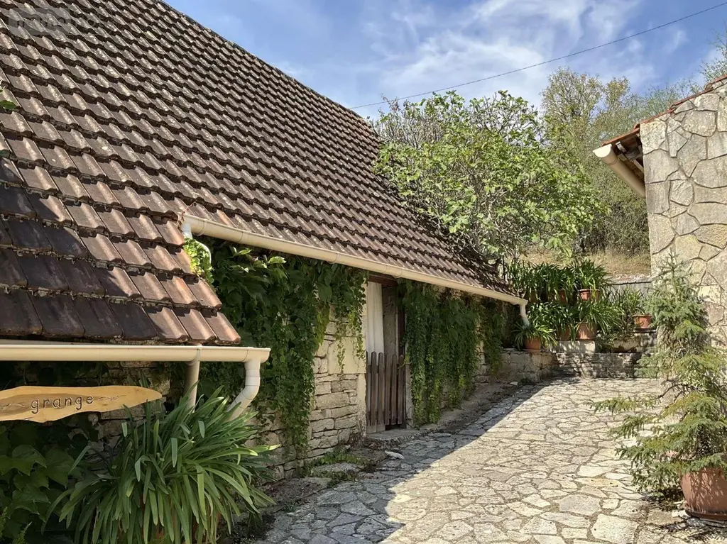 Maison a vendre Gourdon 46300 Lot 46 230 m2 17 pièces 548900 euros 46041/465 015