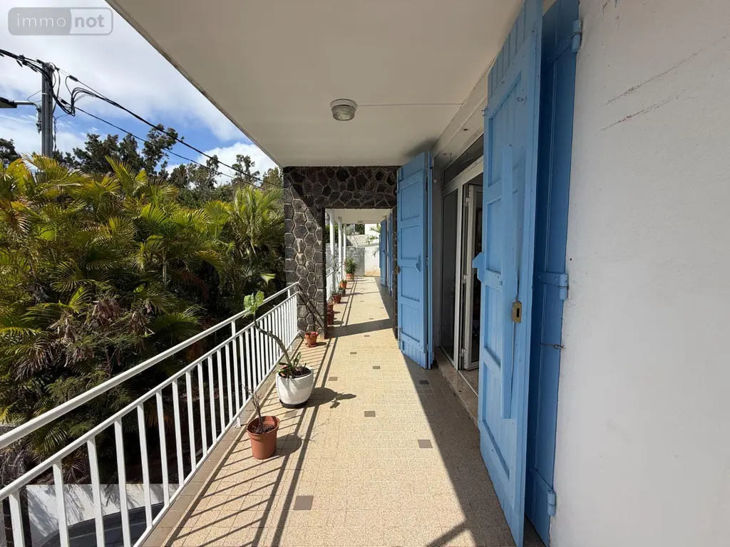 Maison a vendre La-Montagne 97417 La Réunion 974 110 m2 5 pièces 672500 euros 97405/318 015
