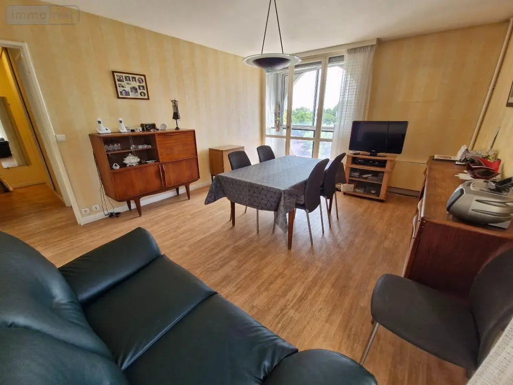 Appartement a vendre Rennes 35000 Ille-et-Vilaine 35 46 m2 2 pièces 141480 euros 250-LB 003