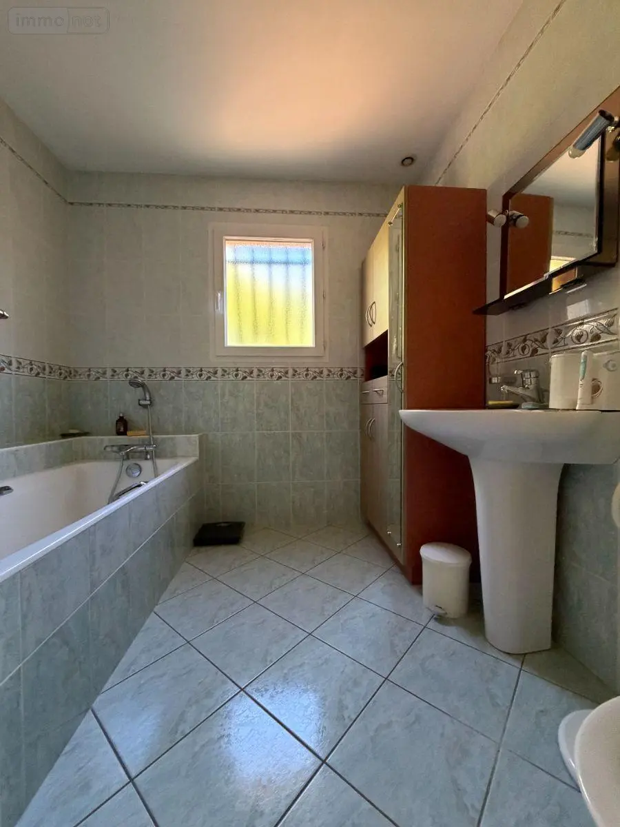 Maison a vendre Charnay-lès-Mâcon 71850 Saône-et-Loire 71 125 m2 4 pièces 325000 euros MA 700 011