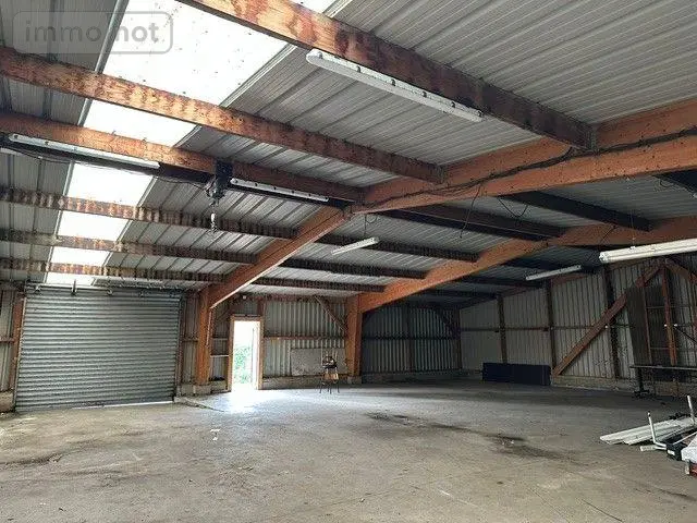 Fonds et murs commerciaux a vendre Londinières 76660 Seine-Maritime 76 209000 euros H657 006