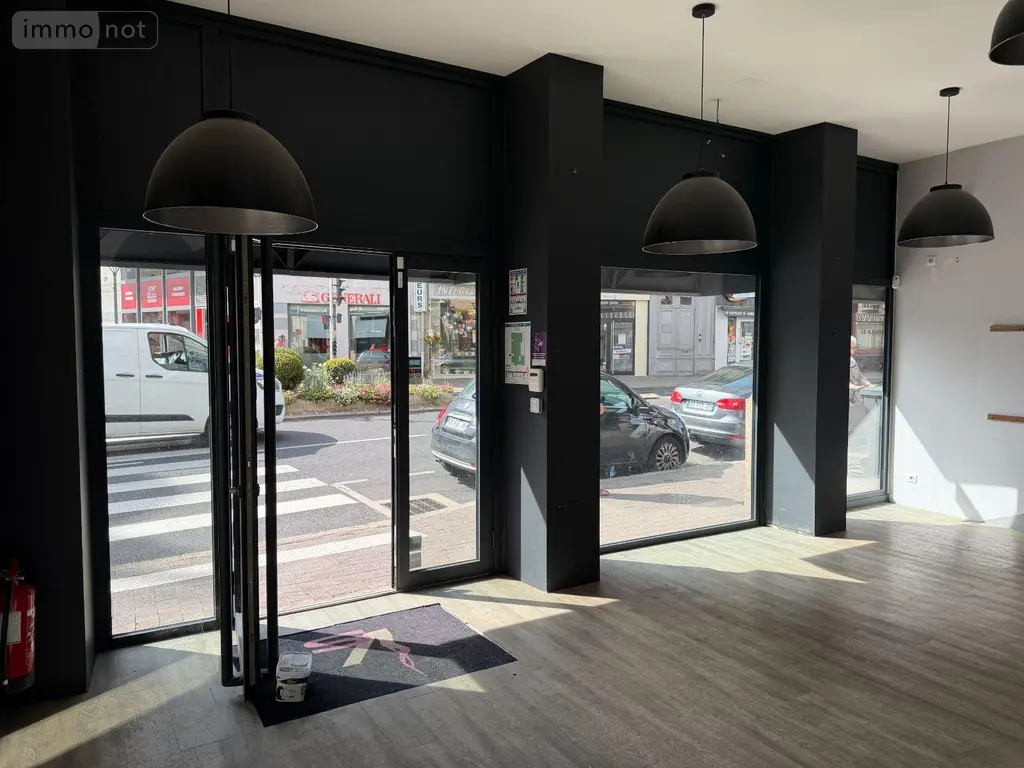 Location fonds et murs commerciaux Le Puy-en-Velay 43000 Haute-Loire 43 1200 euros 15060/1294 003