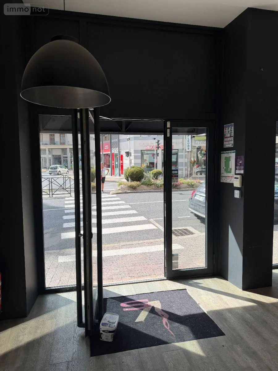 Location fonds et murs commerciaux Le Puy-en-Velay 43000 Haute-Loire 43 1200 euros 15060/1294 006