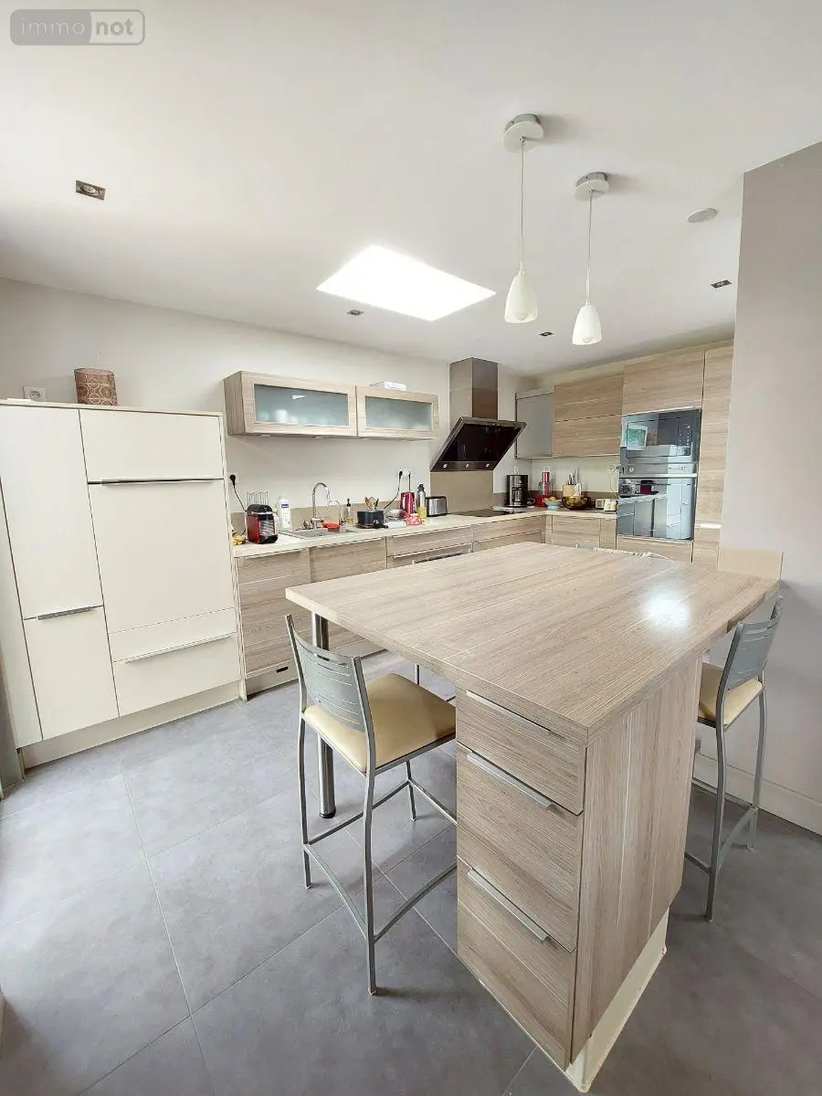 Maison a vendre Saint-Erblon 35230 Ille-et-Vilaine 35 242 m2 8 pièces 488800 euros 35009/CM-333 003
