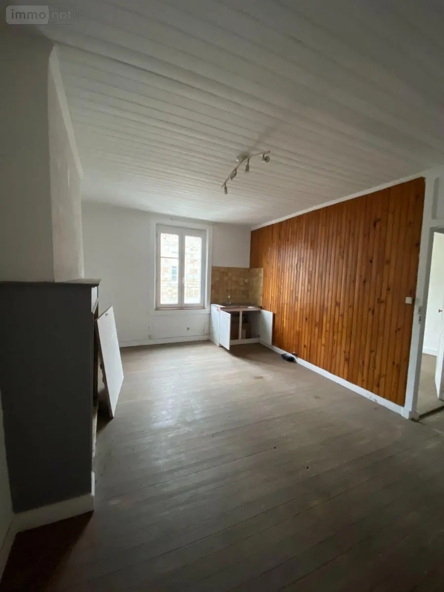 Immeuble de rapport a vendre Guipel 35440 Ille-et-Vilaine 35 80 m2 3 pièces 74900 euros 105/2056 005