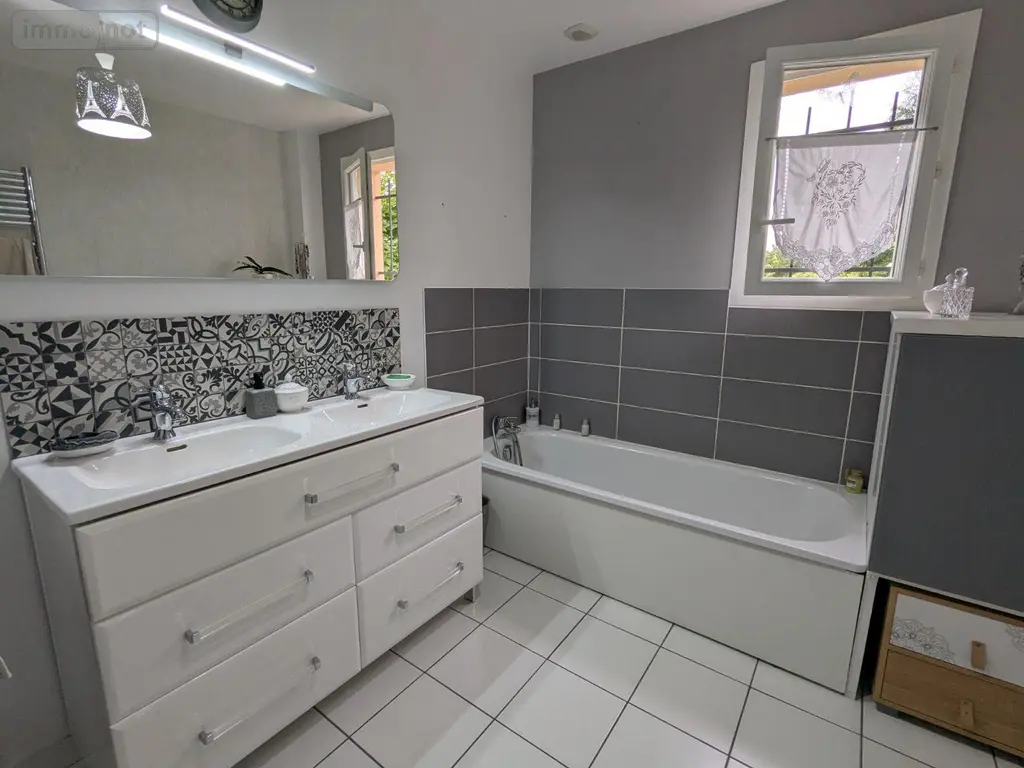 Maison a vendre Nogent-le-Rotrou 28400 Eure-et-Loir 28 172 m2 7 pièces 273000 euros 11247/290 007