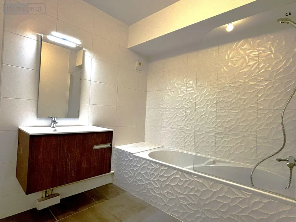Appartement a vendre Rennes 35000 Ille-et-Vilaine 35 69 m2 3 pièces 324880 euros VR/144 005