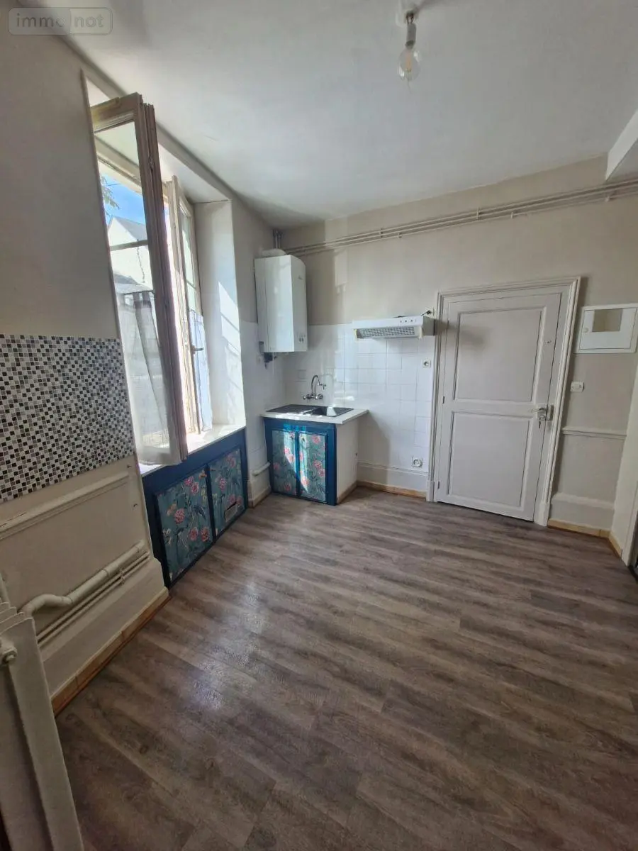 Location appartement Meung-sur-Loire 45130 Loiret 45 37 m2 5 pièces 408 euros 45029-2 003