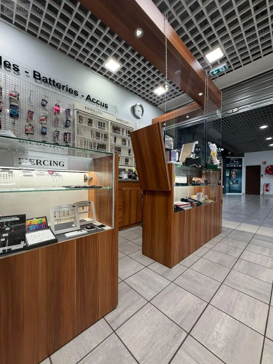 Fonds et murs commerciaux a vendre Mâcon 71000 Saône-et-Loire 71 13 m2 2 pièces 49000 euros FDC 15 003