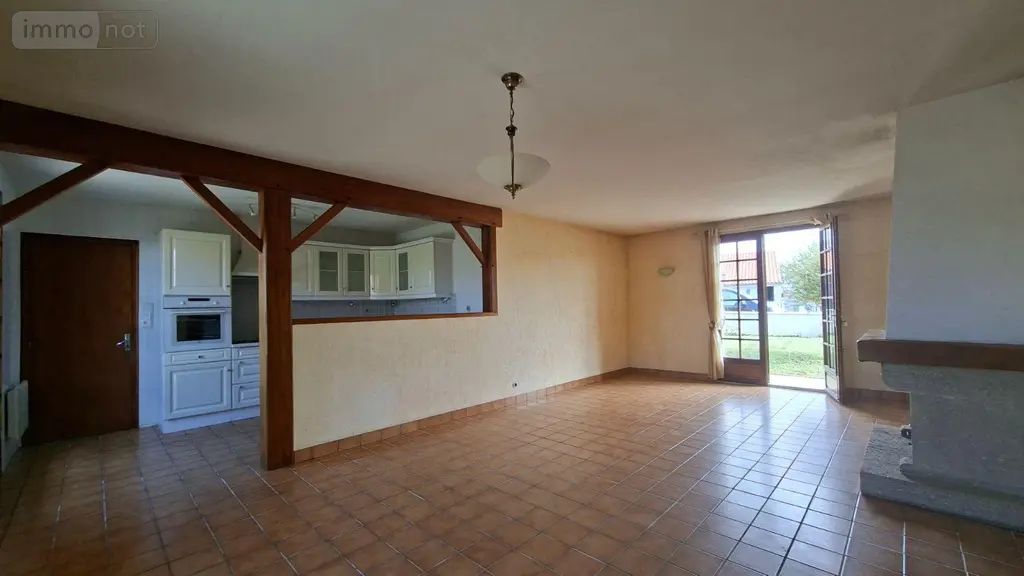 Maison a vendre Nueil-les-Aubiers 79250 Deux-Sèvres 79 89 m2 4 pièces 168800 euros AGM 103* 005