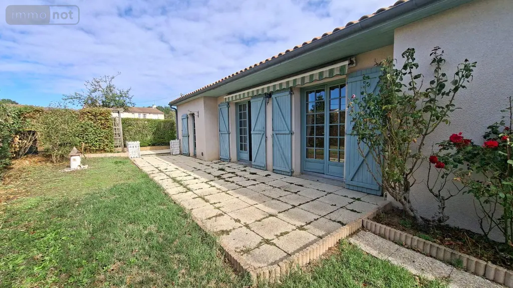 Maison a vendre Nueil-les-Aubiers 79250 Deux-Sèvres 79 89 m2 4 pièces 168800 euros AGM 103* 002