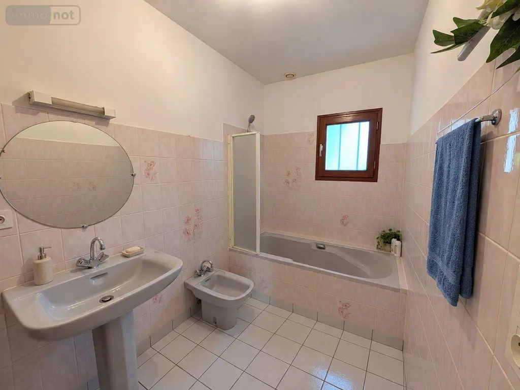 Location maison Saint-Thurial 35310 Ille-et-Vilaine 35 118 m2 5 pièces 883 euros 35129-7037 005