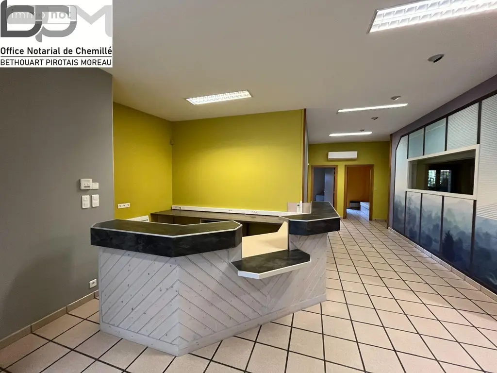 Fonds et murs commerciaux a vendre Chemillé-en-Anjou 49120 Maine-et-Loire 49 172 m2 260000 euros 49062/836 002