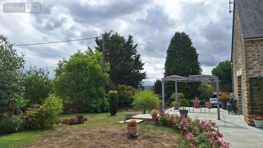 Maison a vendre Saint-Pierre-des-Landes 53500 Mayenne 53 157 m2 6 pièces 309750 euros 53077-44 017