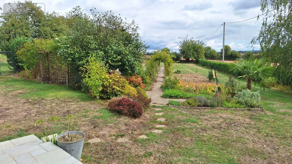 Maison a vendre Saint-Pierre-des-Landes 53500 Mayenne 53 157 m2 6 pièces 309750 euros 53077-44 018