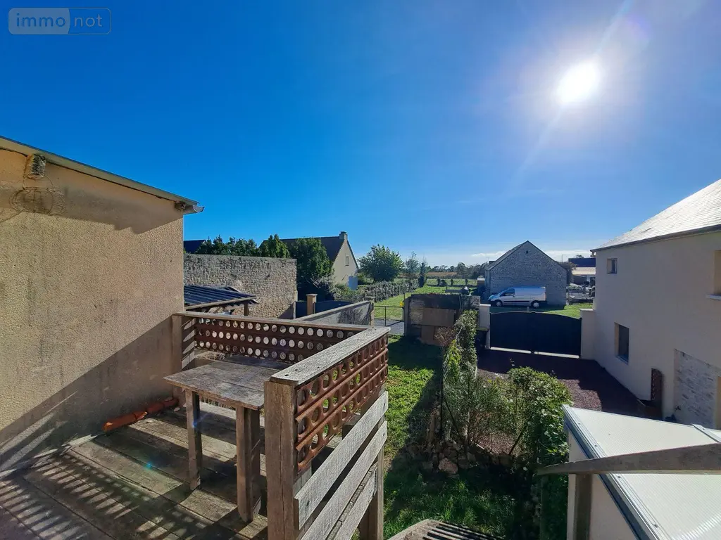 Immeuble de rapport a vendre Vierville-sur-Mer 14710 Calvados 14 137 m2 174500 euros N3631 009