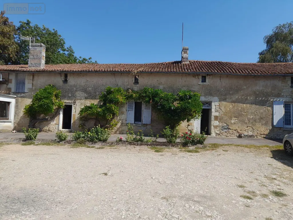 Maison a vendre Saint-Jean-de-Sauves 86330 Vienne 86 170 m2 11 pièces 105000 euros 86056/17 001