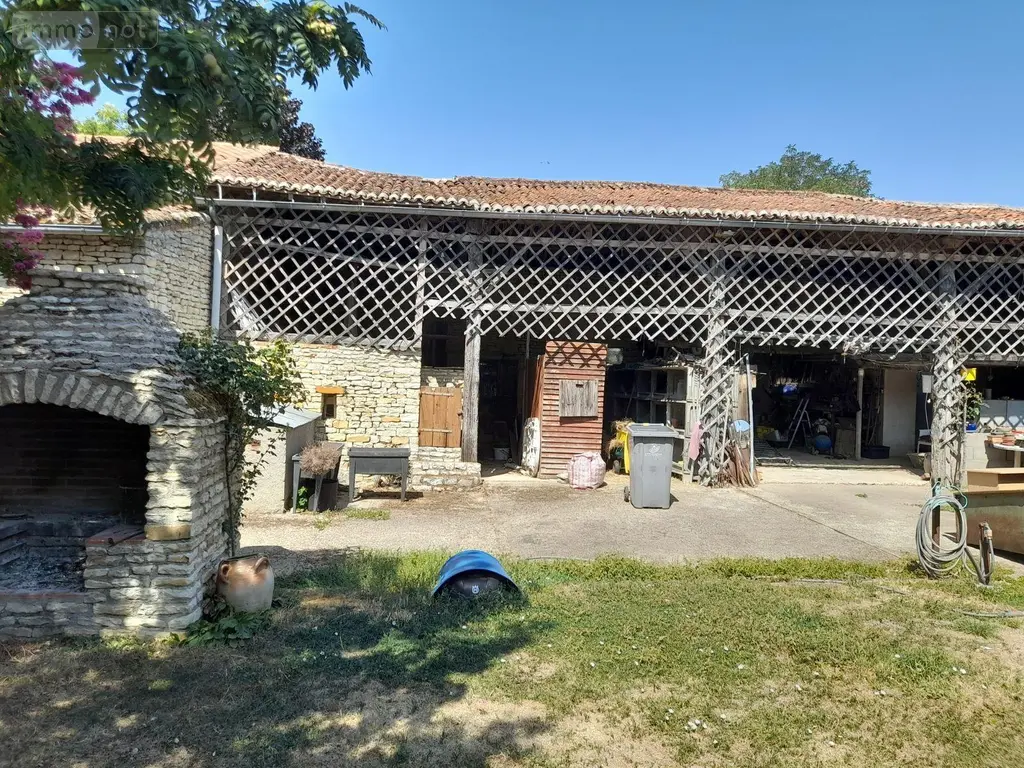 Maison a vendre Saint-Jean-de-Sauves 86330 Vienne 86 170 m2 11 pièces 105000 euros 86056/17 009