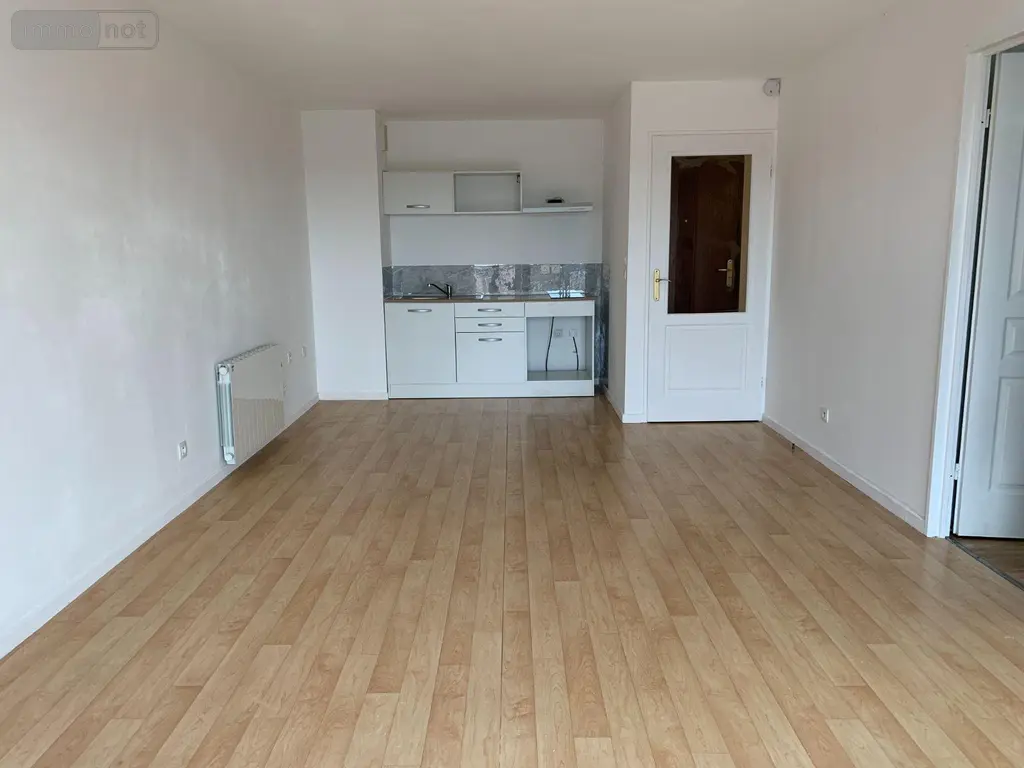 Location appartement Bailleul 59270 Nord 59 43 m2 2 pièces 665 euros FLOCB859 002