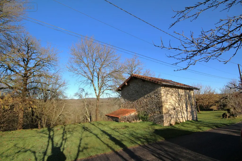 Immeuble de rapport a vendre Vailhourles 12200 Aveyron 12 21 m2 1 pièce 43360 euros 3206 1 003