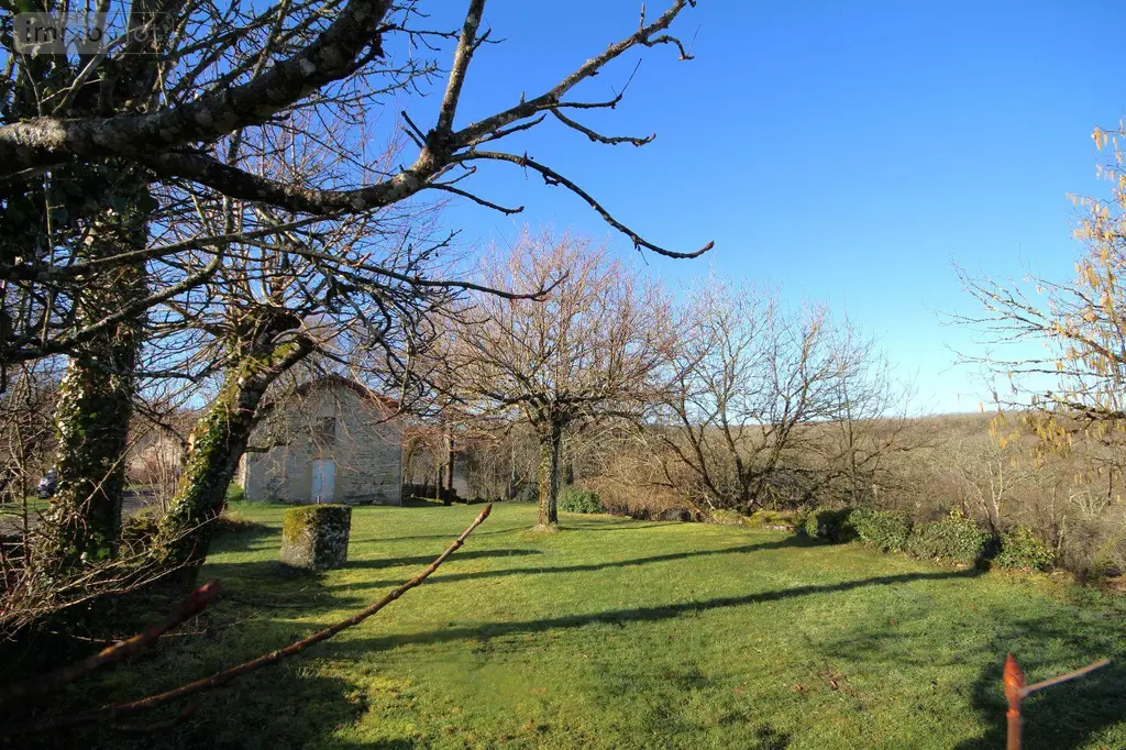 Immeuble de rapport a vendre Vailhourles 12200 Aveyron 12 21 m2 1 pièce 43360 euros 3206 1 009