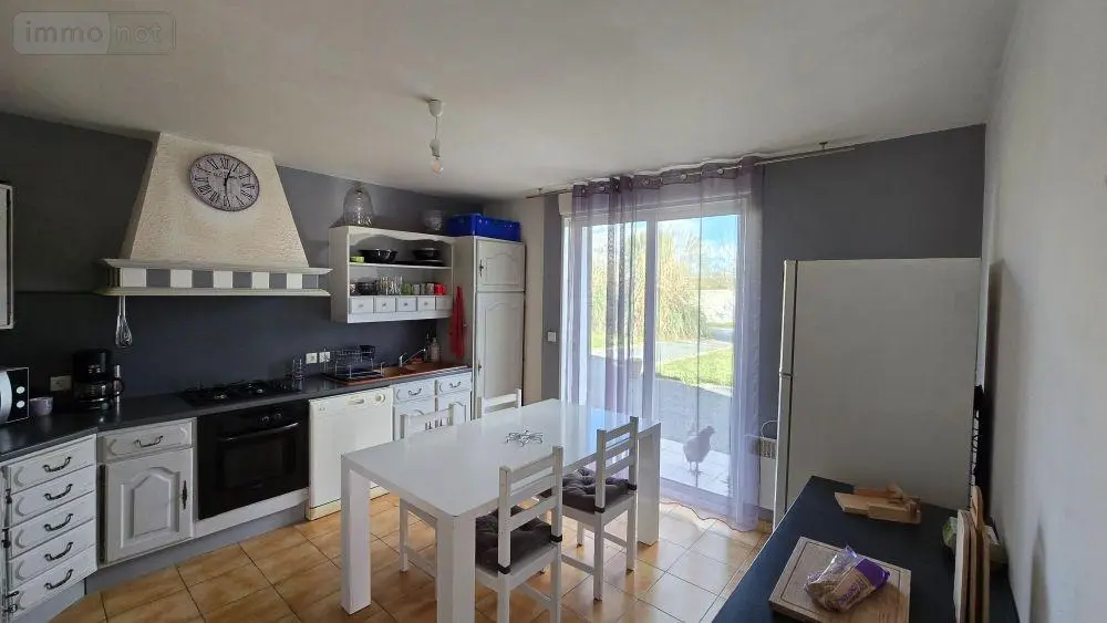 Maison a vendre Brioux-sur-Boutonne 79170 Deux-Sèvres 79 196 m2 9 pièces 162750 euros 11289 004