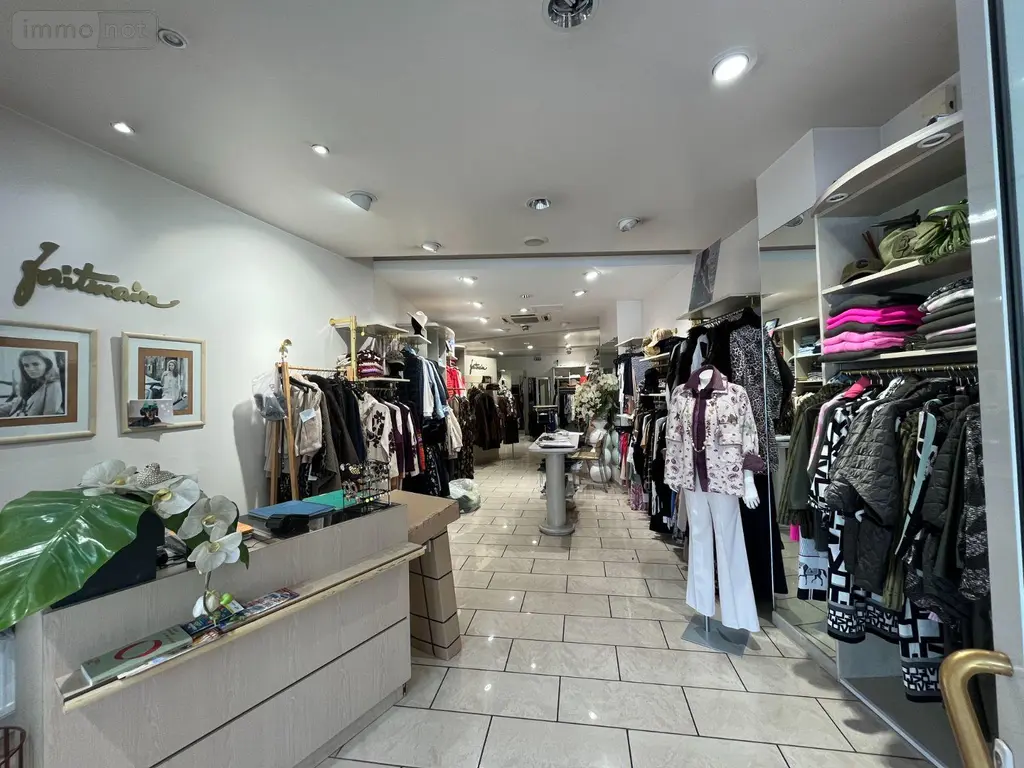 Fonds et murs commerciaux a vendre Châteauroux 36000 Indre 36 198 m2 107200 euros 36004/359 002