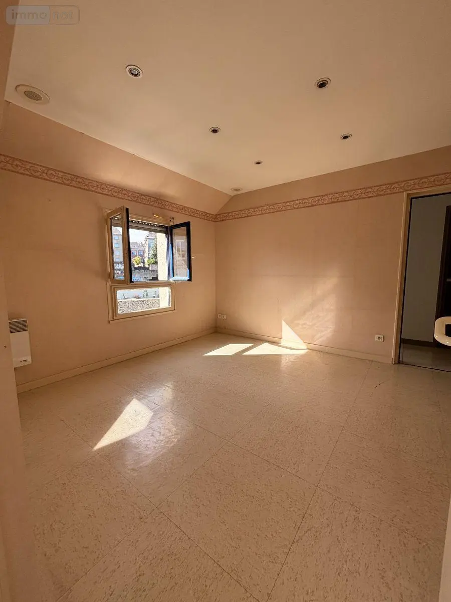 Location appartement Fougères 35300 Ille-et-Vilaine 35 108 m2 5 pièces 840 euros 1393 007