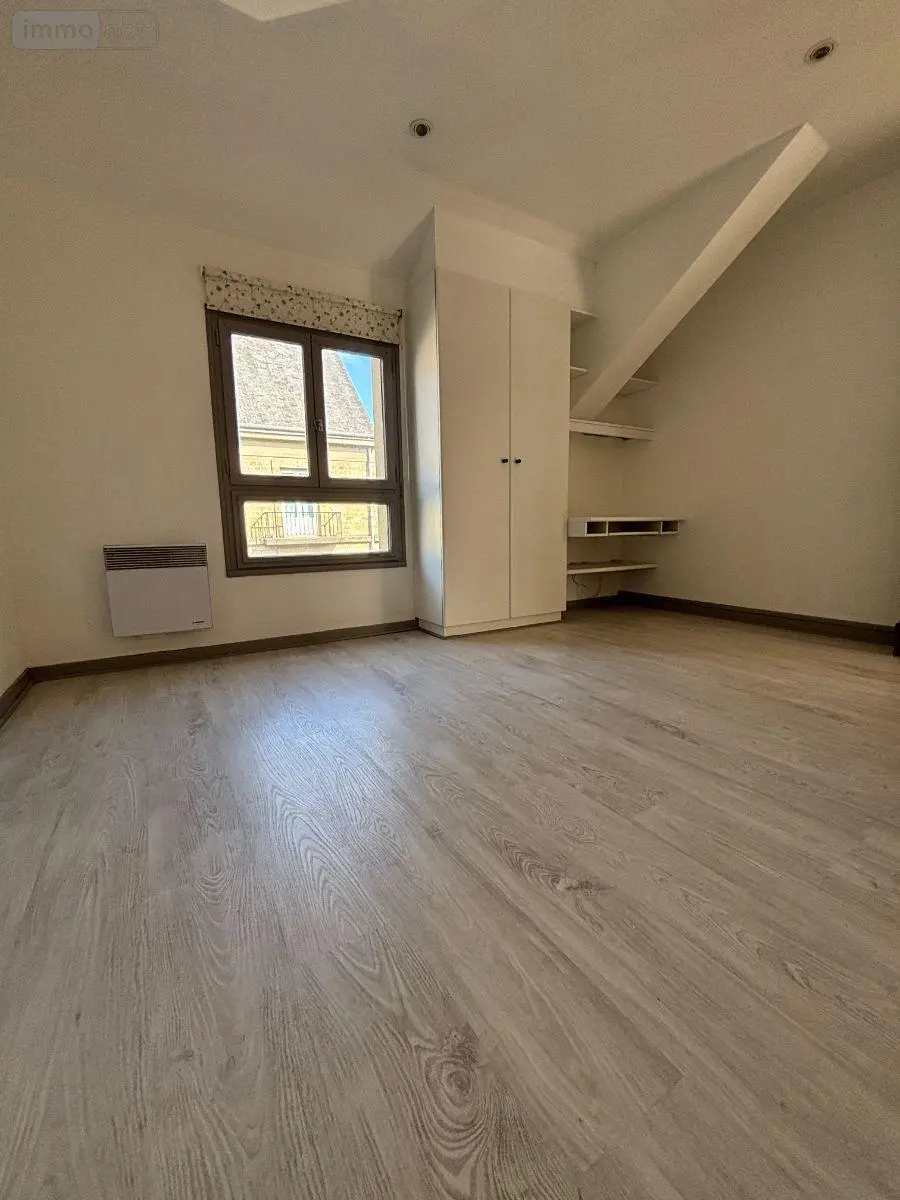 Location appartement Fougères 35300 Ille-et-Vilaine 35 108 m2 5 pièces 840 euros 1393 010