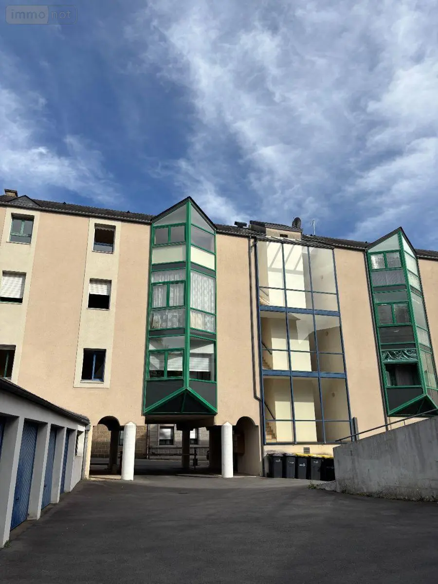 Location appartement Fougères 35300 Ille-et-Vilaine 35 108 m2 5 pièces 840 euros 1393 016