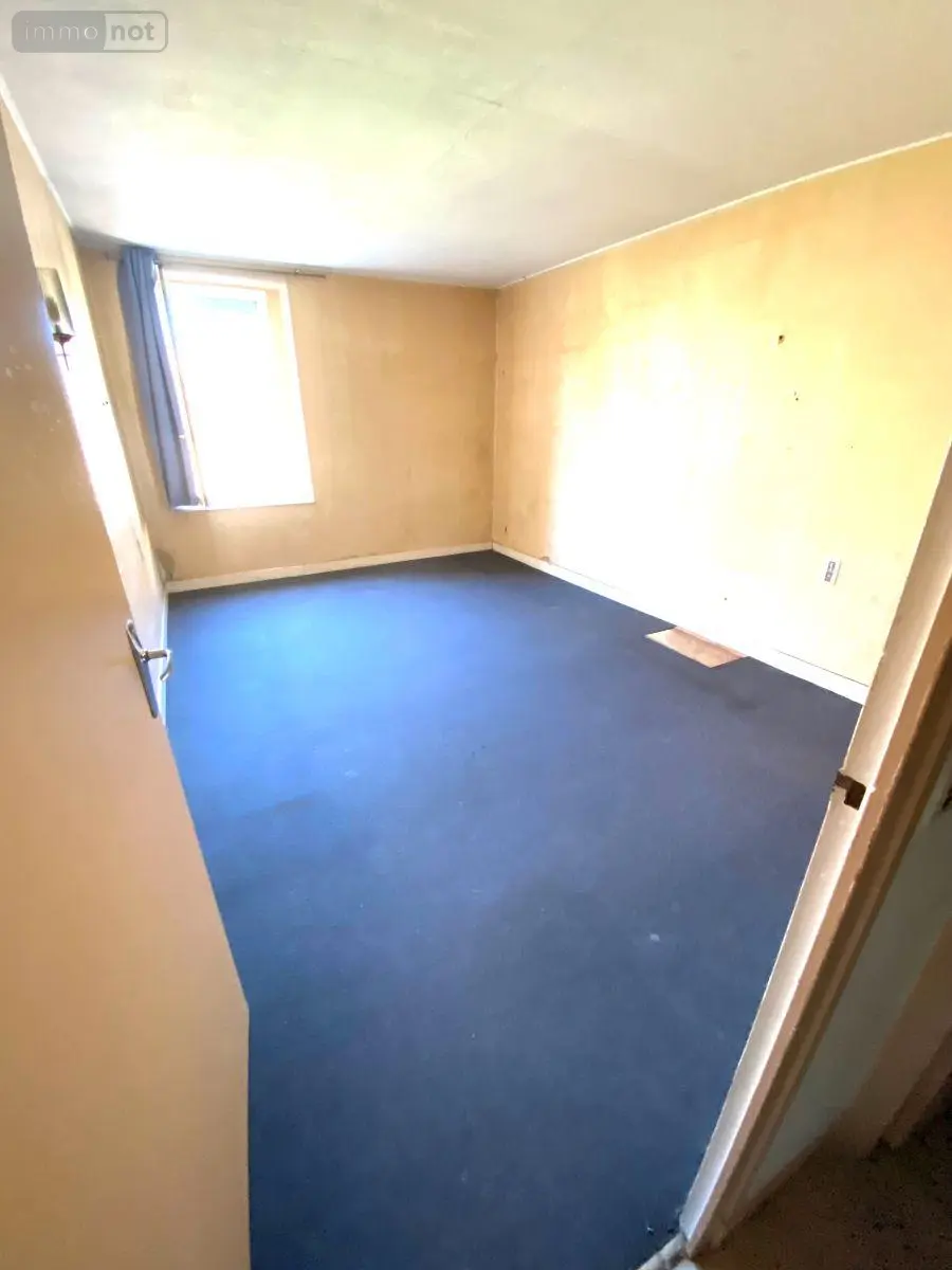 Fonds et murs commerciaux a vendre Montchanin 71210 Saône-et-Loire 71 160 m2 8 pièces 74150 euros 13744/338 008