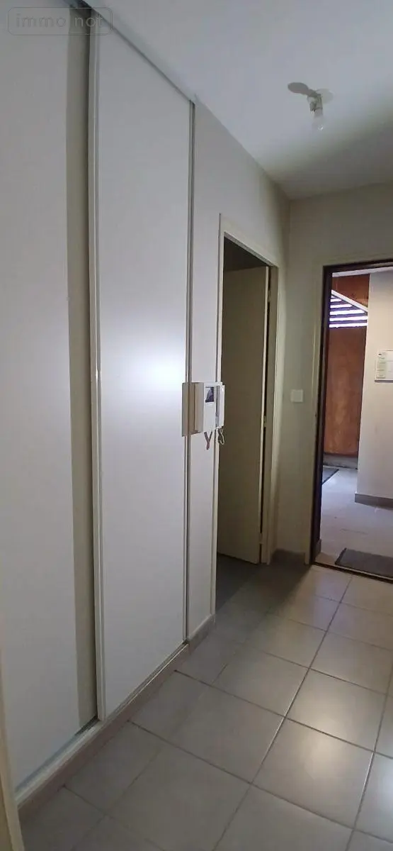 Location appartement Troyes 10000 Aube 10 23 m2 1 pièce 420 euros 10376/1299 003