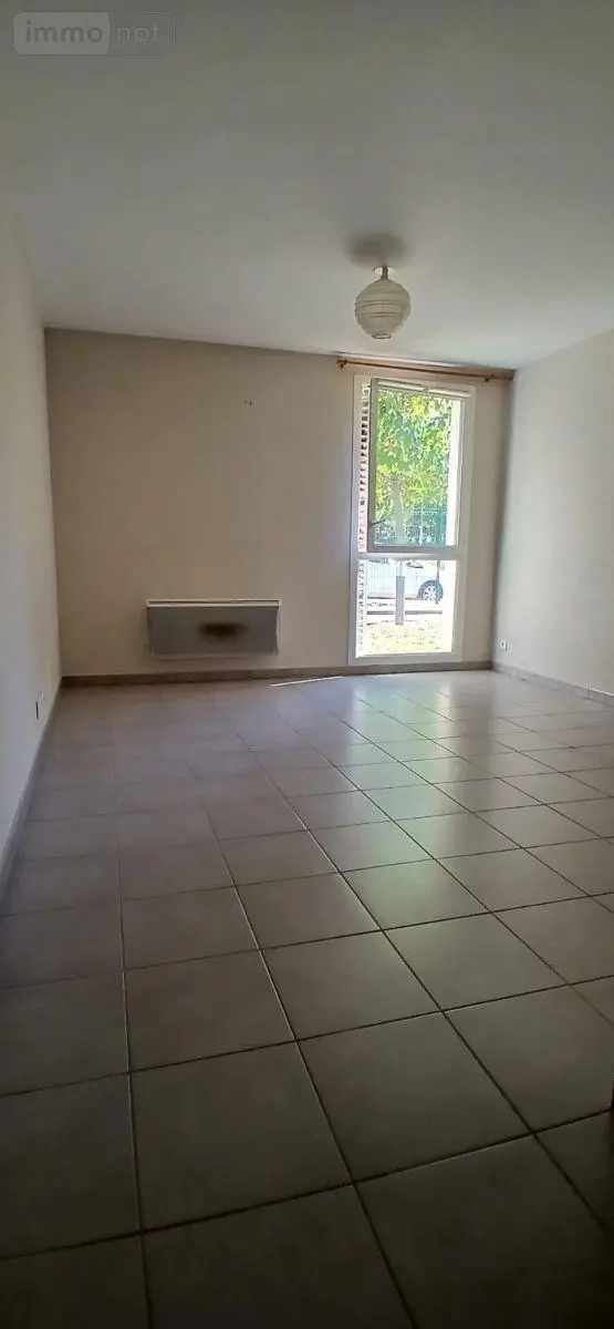 Location appartement Troyes 10000 Aube 10 23 m2 1 pièce 420 euros 10376/1299 004
