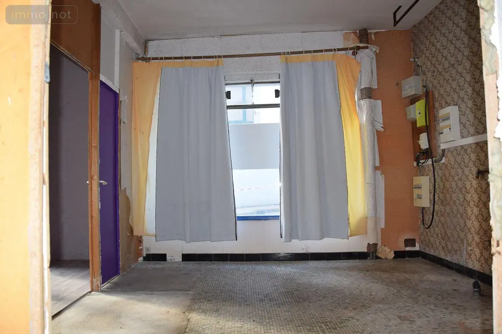 Fonds et murs commerciaux a vendre Concarneau 29900 Finistère 29 92 m2 147896 euros FMCO/2012 008
