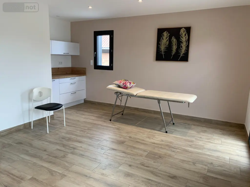 Location fonds et murs commerciaux Méteren 59270 Nord 59 19 m2 1 pièce 630 euros FLOCM643 002