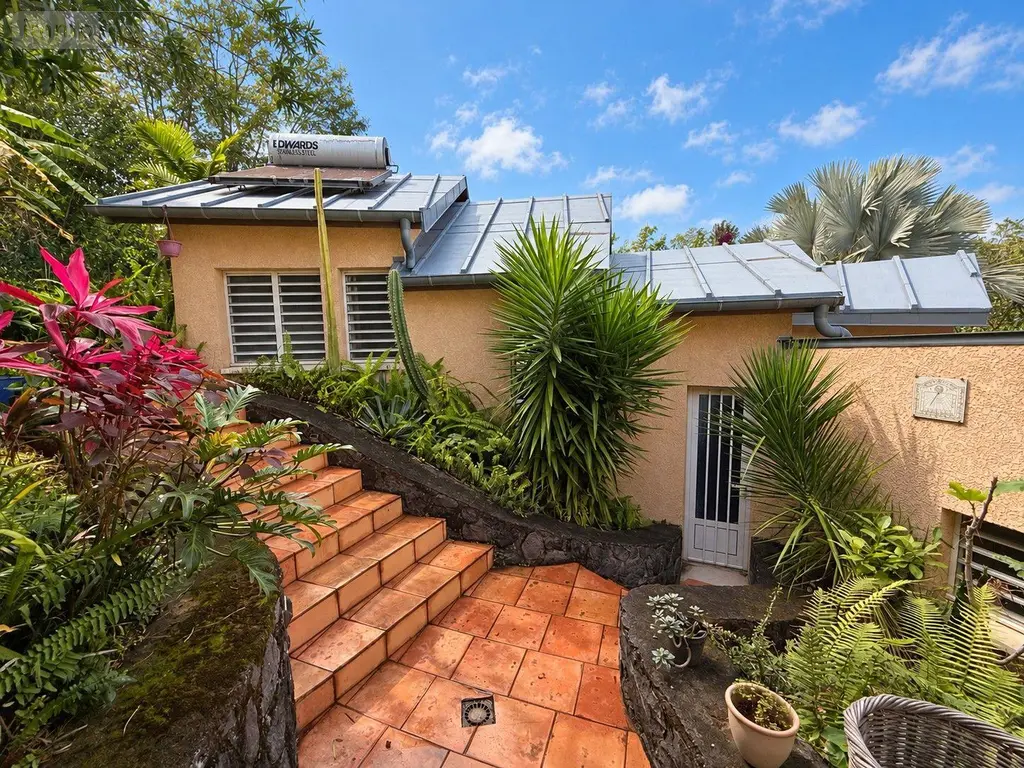 Maison a vendre La-Montagne 97417 La Réunion 974 157 m2 4 pièces 509300 euros 97405/329 017