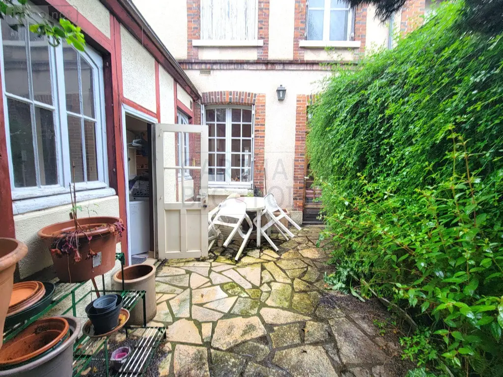 Maison a vendre Châteaudun 28200 Eure-et-Loir 28 145 m2 5 pièces 149500 euros RC/1026 012
