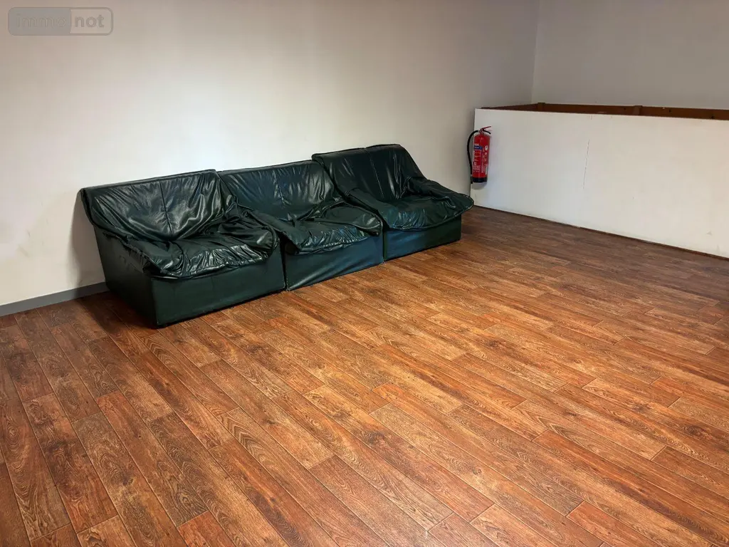 Fonds et murs commerciaux a vendre Blanquefort 33290 Gironde 33 600 m2 8 pièces 498800 euros 032/1719 011