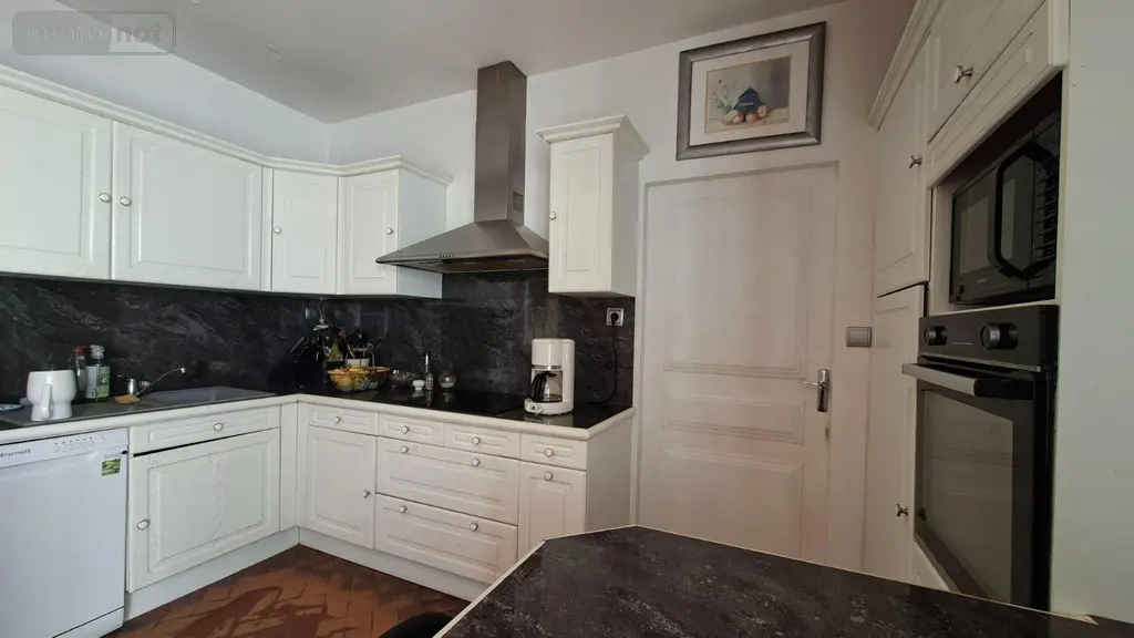 Propriete a vendre Nueil-les-Aubiers 79250 Deux-Sèvres 79 193 m2 10 pièces 271700 euros AGM 105* 007