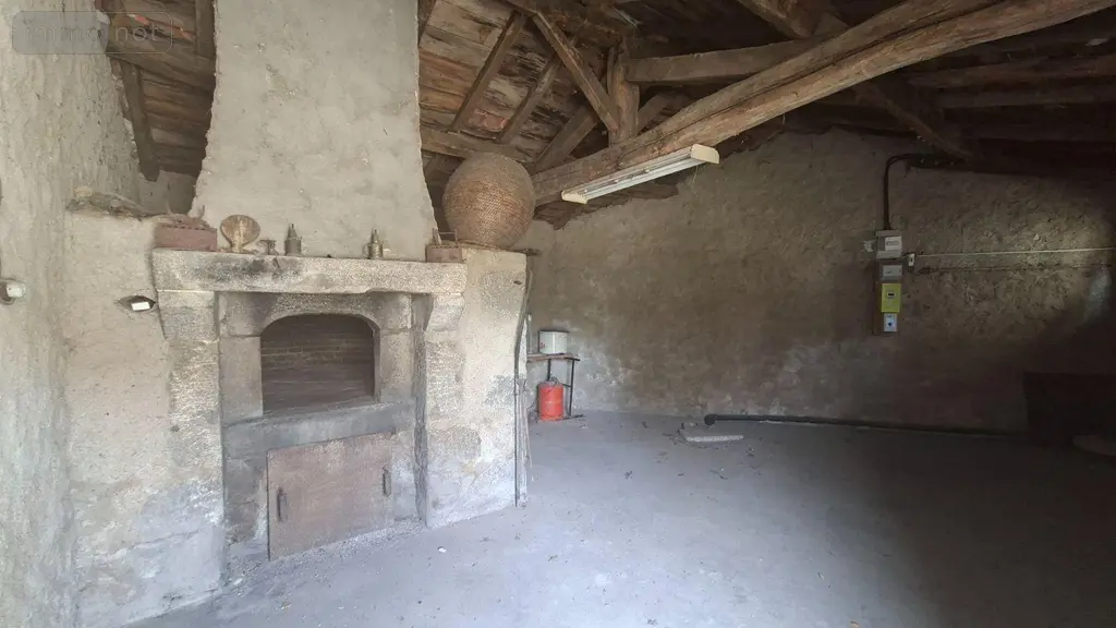 Propriete a vendre Nueil-les-Aubiers 79250 Deux-Sèvres 79 193 m2 10 pièces 271700 euros AGM 105* 023