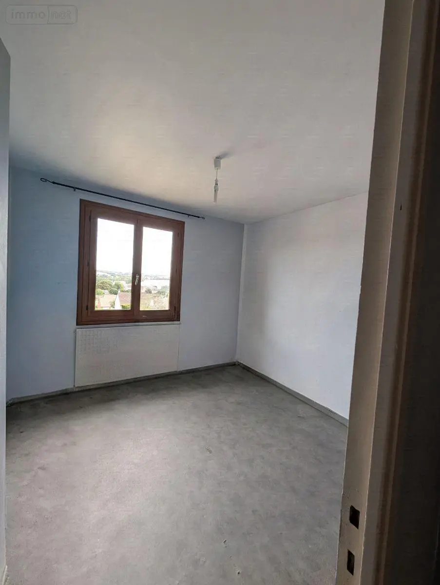 Location maison Bessé-sur-Braye 72310 Sarthe 72 89 m2 5 pièces 605 euros 101/2058 005