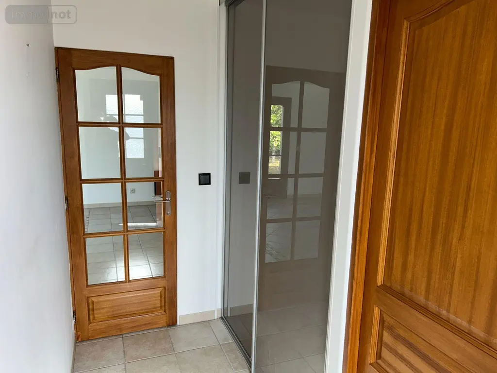 Location maison Saint-Laurent-Nouan 41220 Loir-et-Cher 41 95 m2 3 pièces 900 euros 41022/1388 006