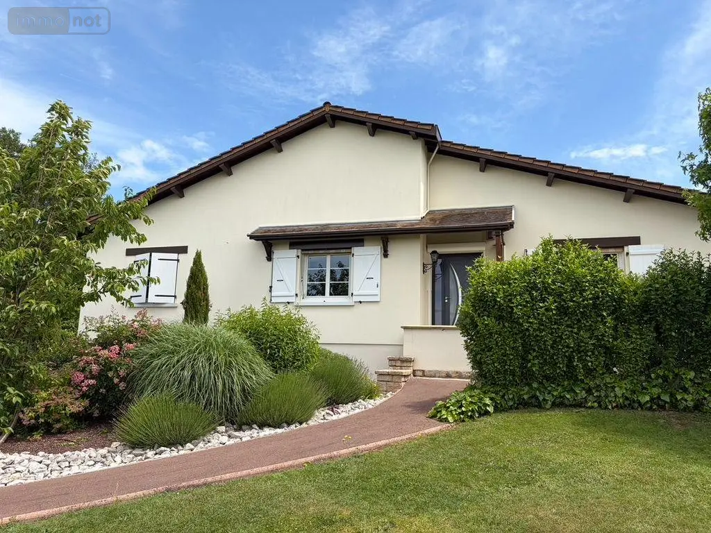 Maison a vendre Pouilloux 71230 Saône-et-Loire 71 132 m2 6 pièces 322090 euros 1 POUILLOUX 004