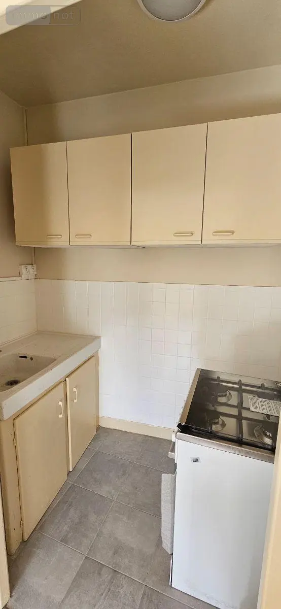 Location appartement Cuisery 71290 Saône-et-Loire 71 32 m2 1 pièce 380 euros STUDIO-CUISERY 005
