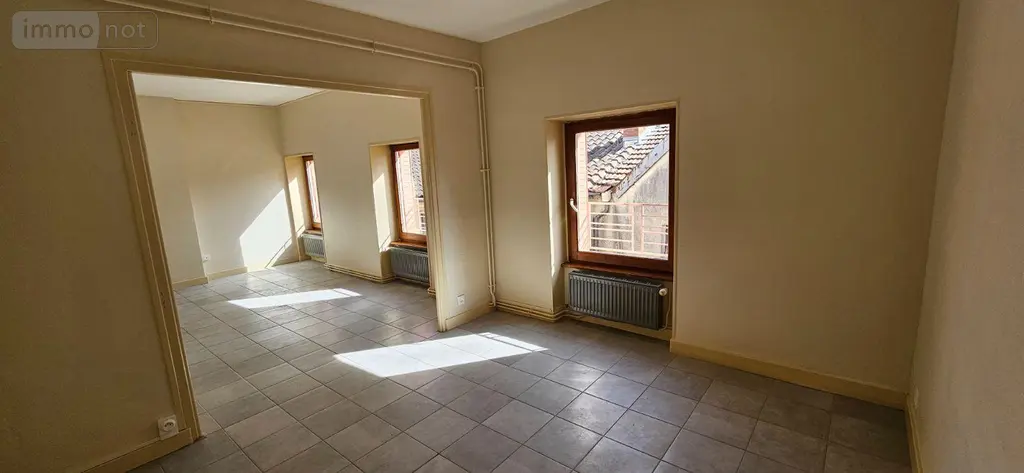 Location appartement Cuisery 71290 Saône-et-Loire 71 32 m2 1 pièce 380 euros STUDIO-CUISERY 001